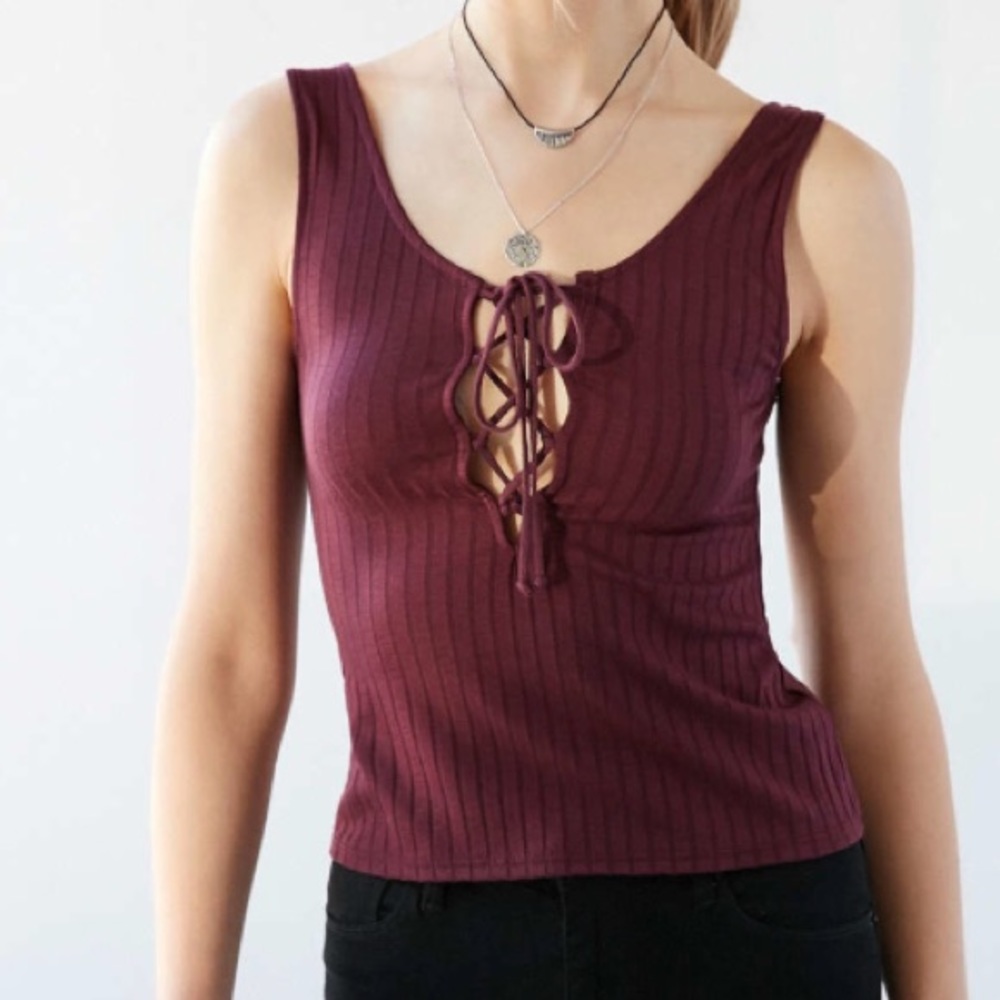 Lace-up Maroon tank top